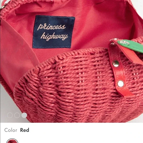 NWT Sold Out! Stunning straw Apple hard shell bag - Picture 6 of 6